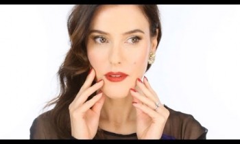 Old Hollywood Inspired Party Look With Vintage Golds
