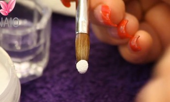 Correct Acrylic Consitancy Tutorial by Naio Nails
