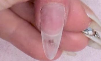 How to Apply a Salon Tip