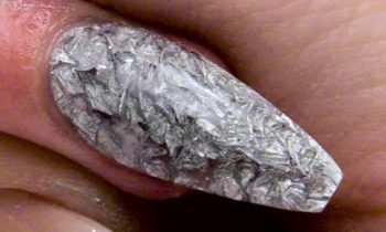 Aluminium Crinkled Gel Nail Design