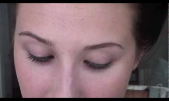 How to apply winged gel eyeliner | Jaclyn Hill