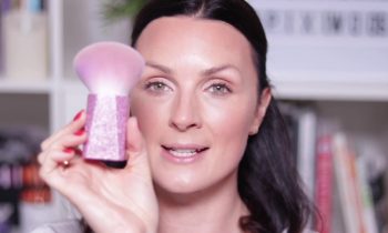 Brush Crush Volume 1 | 306 Kabuki Brush | Real Techniques